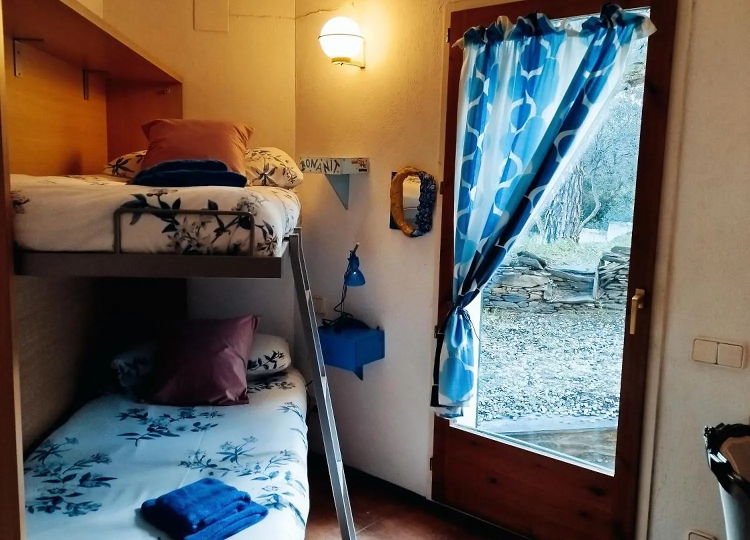 Casa Amb Encant I Una Amplia Sortida Al Jardi Cadaques Apartment