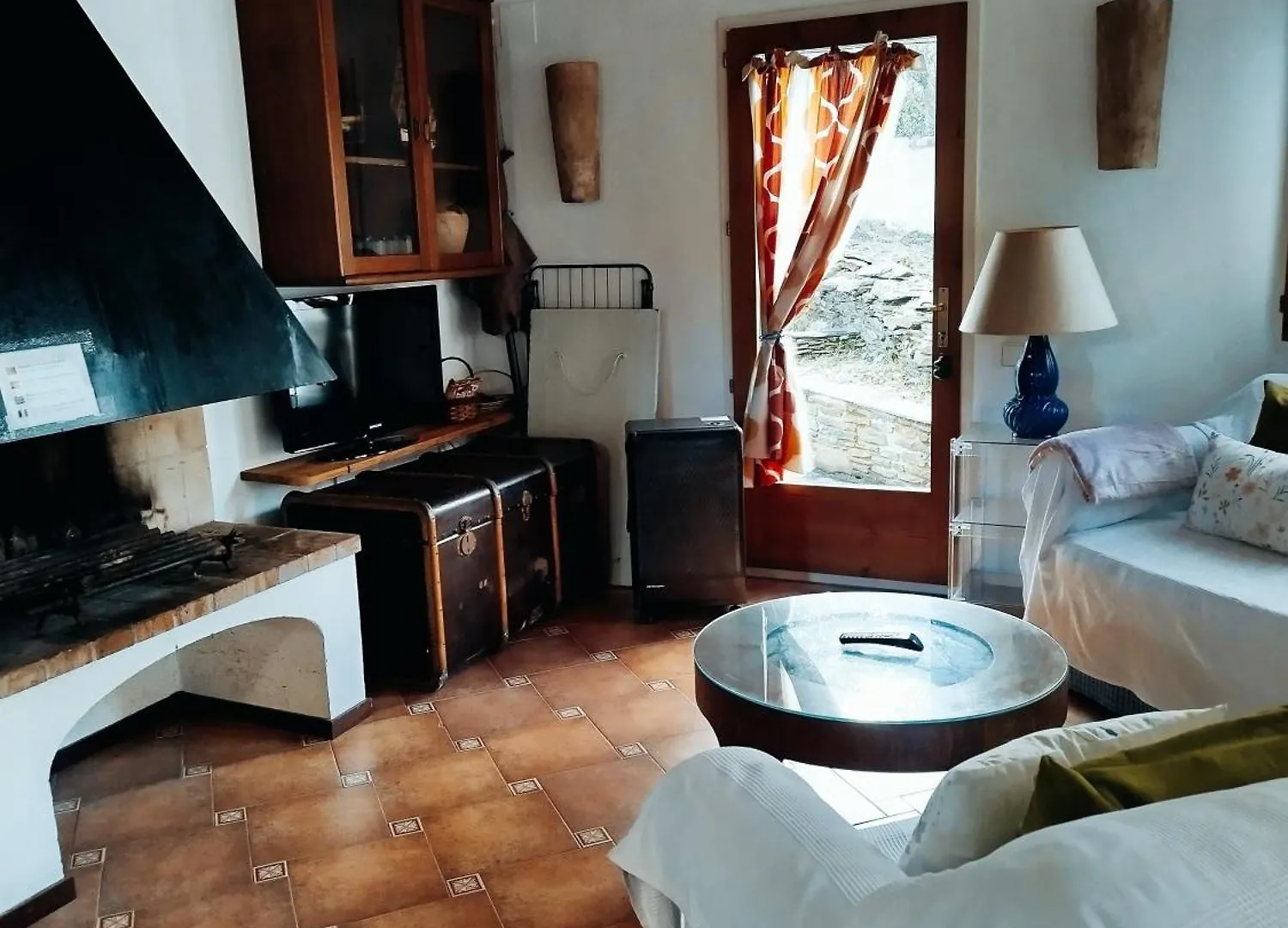 Casa Amb Encant I Una Amplia Sortida Al Jardi Cadaques Apartment